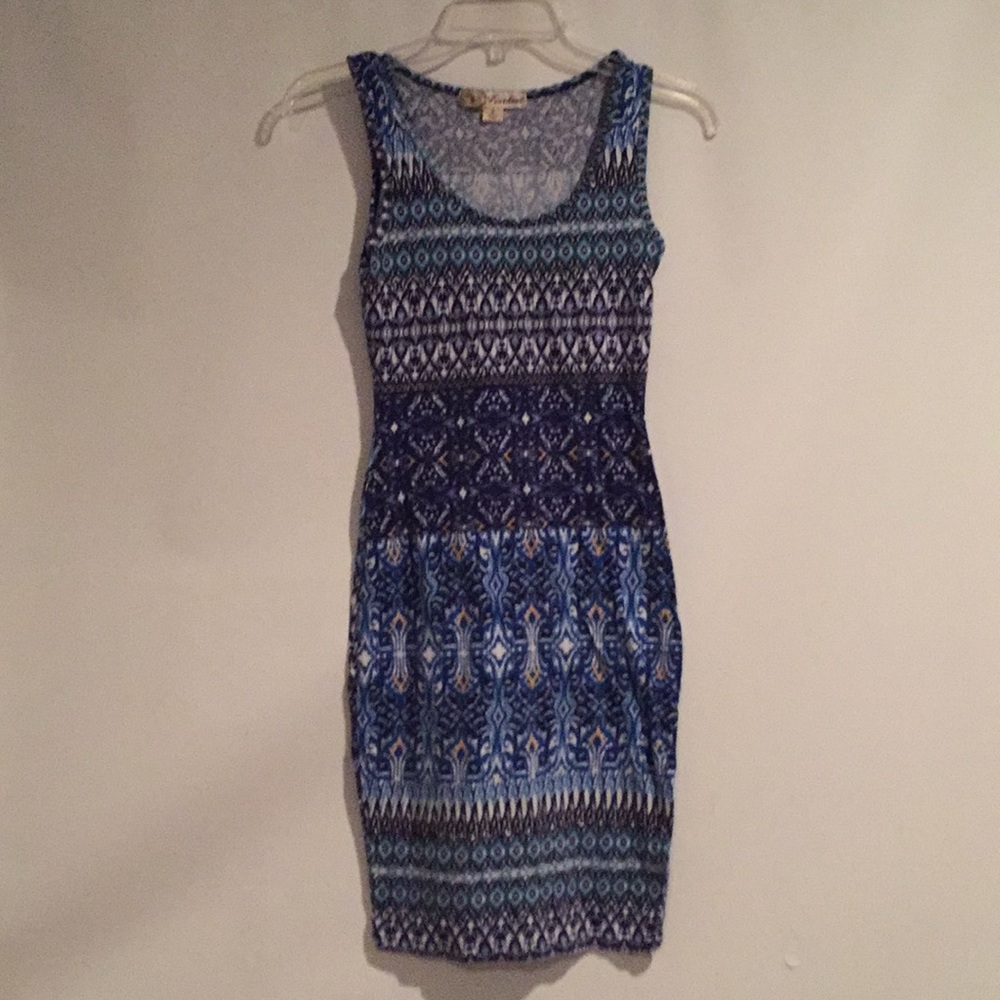 *FINAL PRICE*Aztec print, short, body con dress